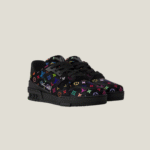 حذاء Louis Vuitton × Murakami LV Trainer 2025