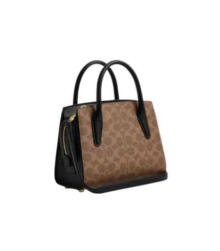 شنطة كوتش أندريا كاريال من الأسفل مع الأقدام المعدنية الواقية