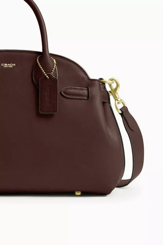 شنطة كوتش يد امباير 28 من الجانب تظهر التصميم العصري