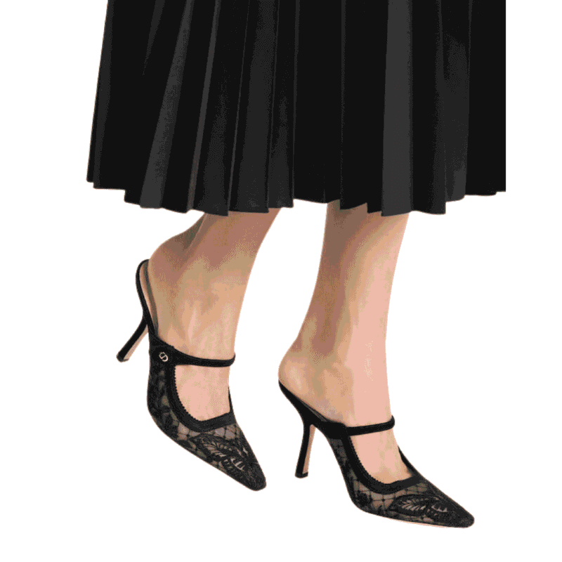 كعب ديور كابتشر أسود بشبك وفراشة - واجهة أمامية