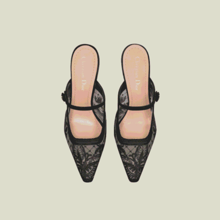 تطريز كامل بنقشة الفراشة السوداء على شبك ديور الشفاف