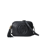 مقارنة بين الألوان المتاحة لشنطة غوتشي: الأسود، البيج، الأحمر.