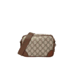 شنطة قوتشي ميني باللون الرمادي العصري والأنيق.