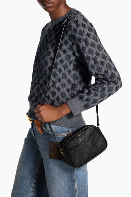 شنط لويس فيتون صغيرة، حقيبة لويس فيتون، شنطة لويس فيتون، LV، مونوغرام إمبريانت، شنطة كاميرا صغيرة، شنطة لويس فيتون أصلية، لويس فيتون شنط، حقائب فيتون فاخرة، إكسسوارات لويس فيتون، شنط ماركة أصلية، هدايا فاخرة، حقيبة جلد بقري، LV 25fw، شنط لويس فيتون صغيرة، ماركة لويس فيتون، شنطة سفر لويس فيتون، شنط لويس فيتون صغيرة، شنط ماركة لويس فيتون، شنطة لويس فيتون، شنطة لويس فيتون صغيرة، حقيبة لويس فيتون، شنط لويس فيتون، لويس فيتون شنط، موقع شنط لويس فيتون الأصلية