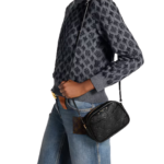 علبة لويس فيتون الأصلية الفاخرة القابلة للطي المرفقة مع الشنطة.