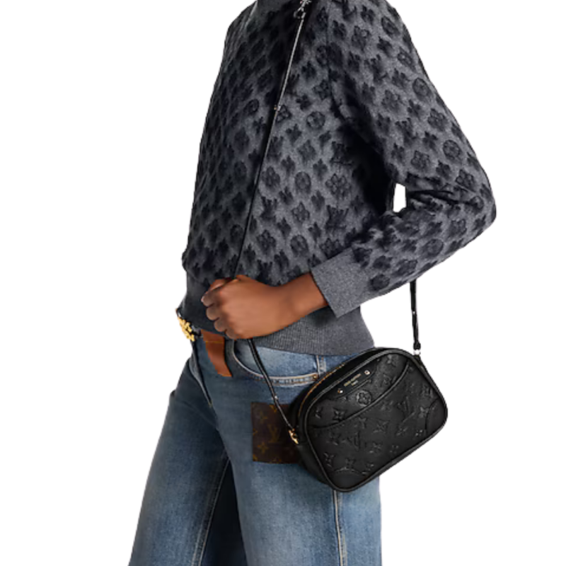 علبة لويس فيتون الأصلية الفاخرة القابلة للطي المرفقة مع الشنطة.