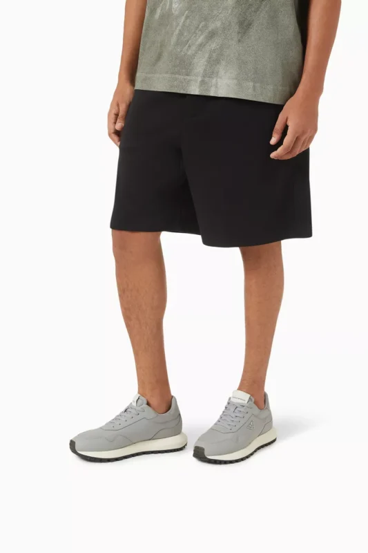 حذاء إمبوريو أرماني الرياضي بجلد سافيانو - منظر أمامي.