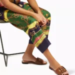 حذاء قوتشي المسطح بنقشة GG | جلد ناعم - تفاصيل مفرغ