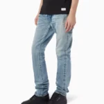 حذاء سان لوران رياضي، سنيكر سان لوران، أحذية سان لوران رجالية، حذاء رياضي فاخر، Saint Laurent sneakers، جلد عجل إيطالي، شوز رجالي فاخر، أحذية ماركة عالمية، متجر أحذية أون لاين، حذاء رياضي إيطالي، سنيكر منخفض.