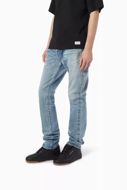 حذاء سان لوران رياضي، سنيكر سان لوران، أحذية سان لوران رجالية، حذاء رياضي فاخر، Saint Laurent sneakers، جلد عجل إيطالي، شوز رجالي فاخر، أحذية ماركة عالمية، متجر أحذية أون لاين، حذاء رياضي إيطالي، سنيكر منخفض.