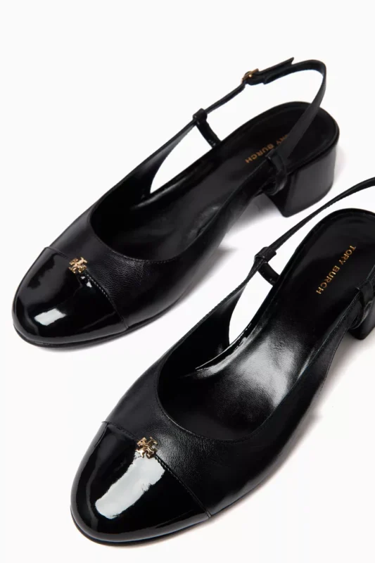 حذاء توري بورش الكلاسيك الأسود من الجلد - منظر أمامي أنيق.